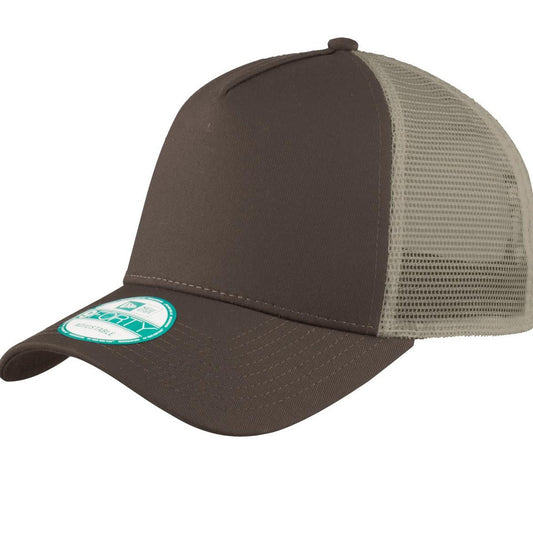 Snapback Trucker Cap / Chocolate/ Khaki / Salt and Sand