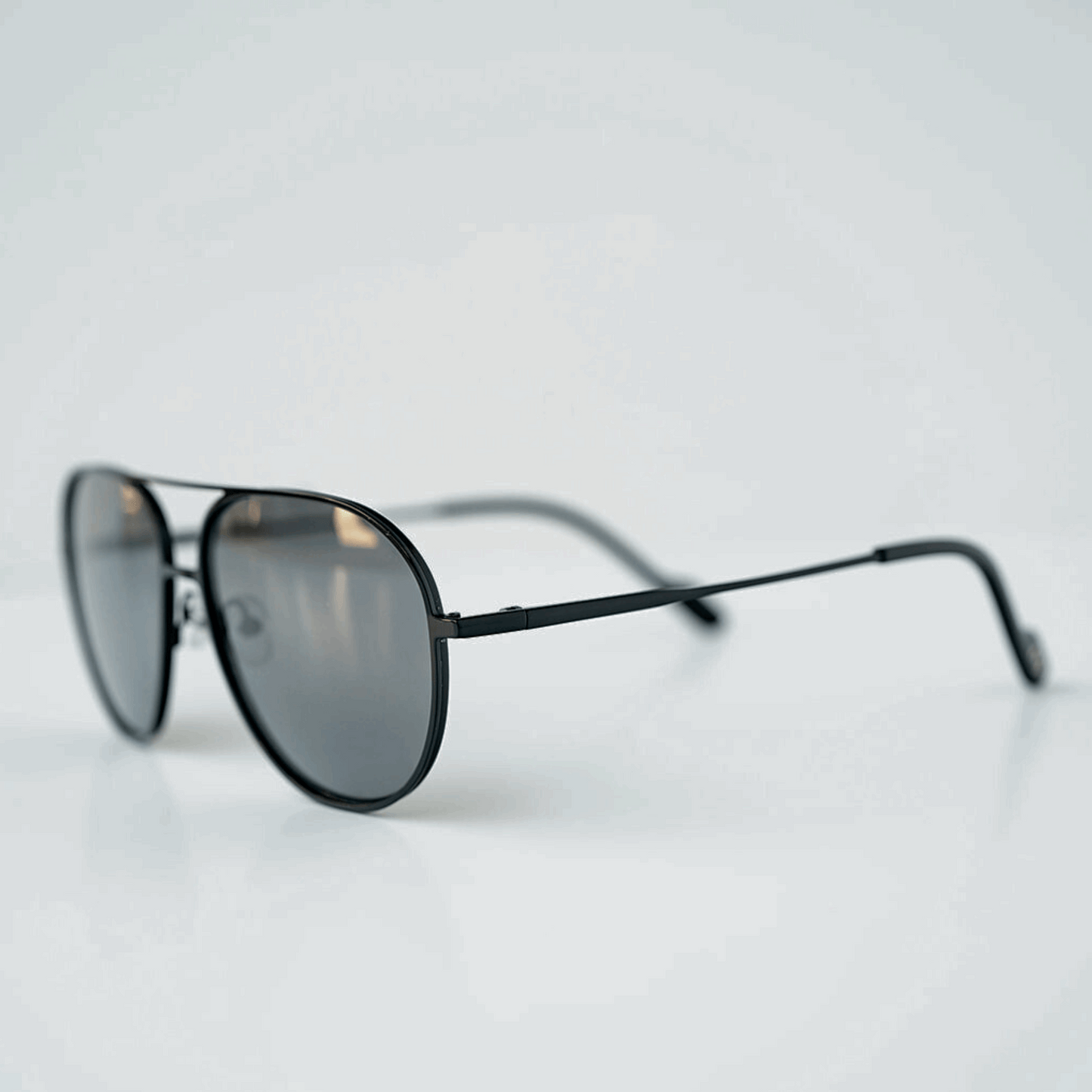OLLIE: ONYX Blue Eye Sunglasses