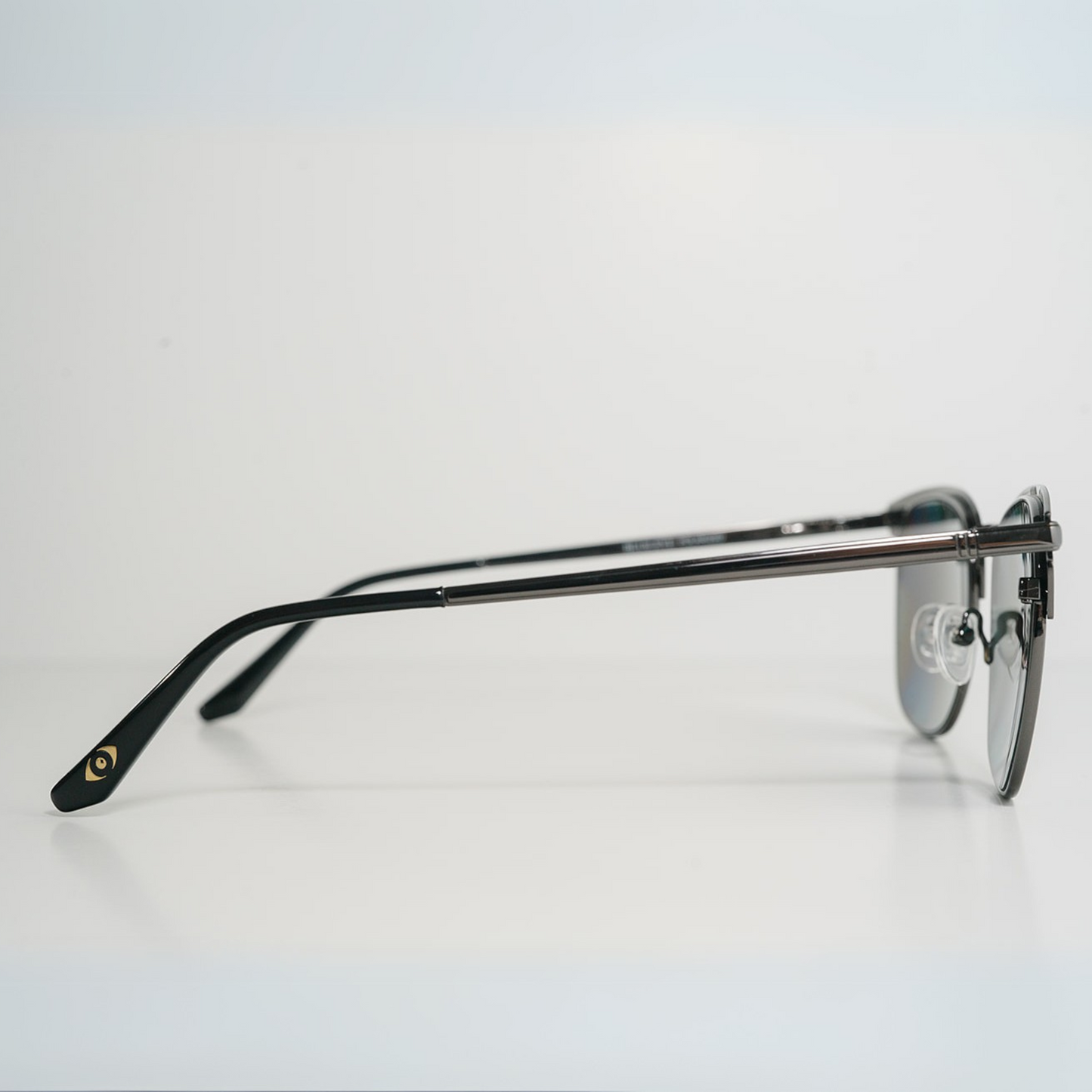 GRADY: MATTE BLACK Blue Eye Sunglasses