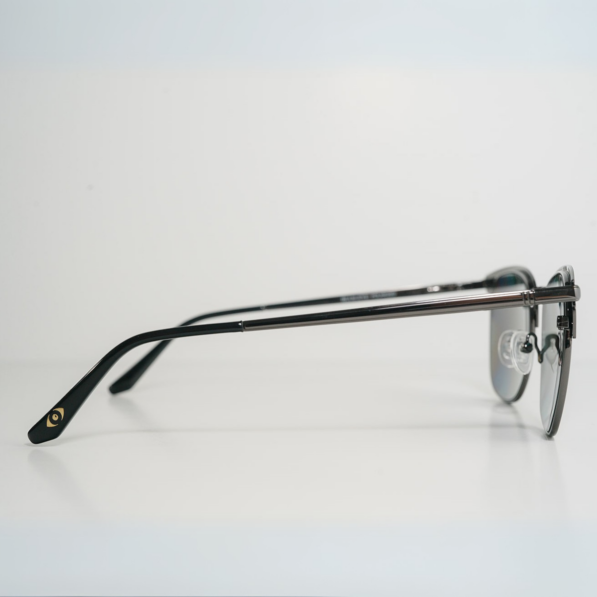 GRADY: MATTE BLACK Blue Eye Sunglasses
