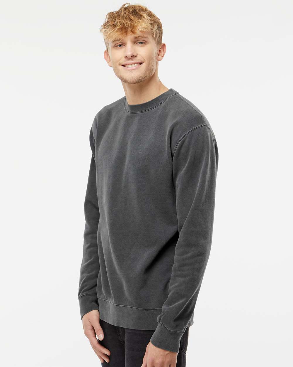 Midweight Pigment-Dyed Crewneck Sweatshirt / Pigment Black / Local